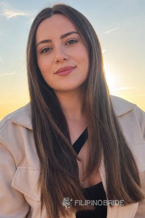 227508 - Laura Age: 26 - Colombia